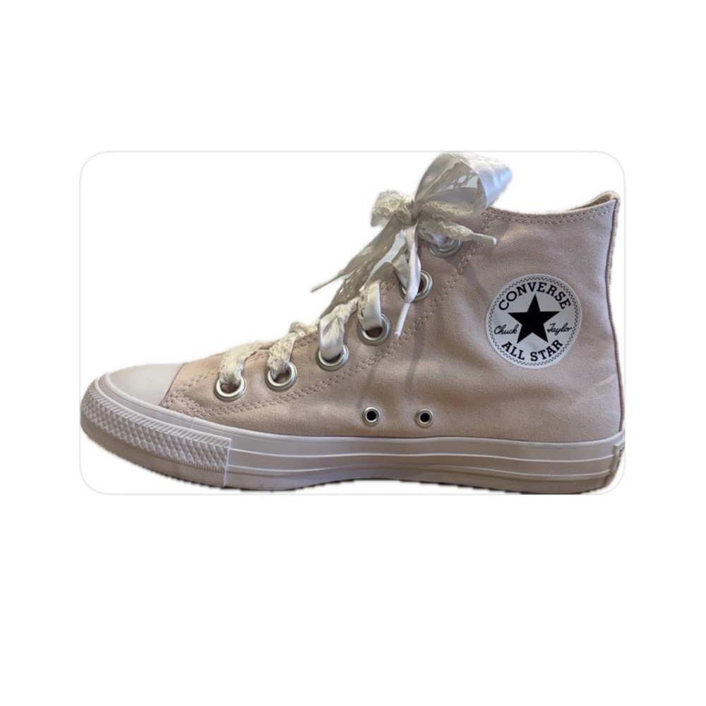 Converse All Star NWOT Chuck Taylor Pink High Tops Lace Up Sneakers US 9.5